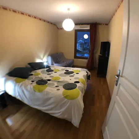 Au Coeur De St Jorioz, Spacieux Avec Terrasse Et Vue Montagne. Apartment *