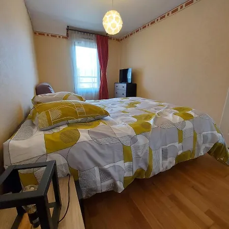 Au Coeur De St Jorioz, Spacieux Avec Terrasse Et Vue Montagne. Apartment